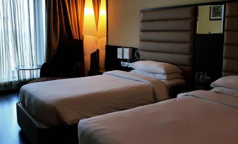 Superior Kamer, Vivanta Hyderabad Begumpet