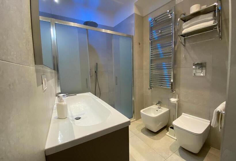 اتاق لوکس با بالکن, Residenze Romano Ristorante & Spa Albergo Diffuso  White