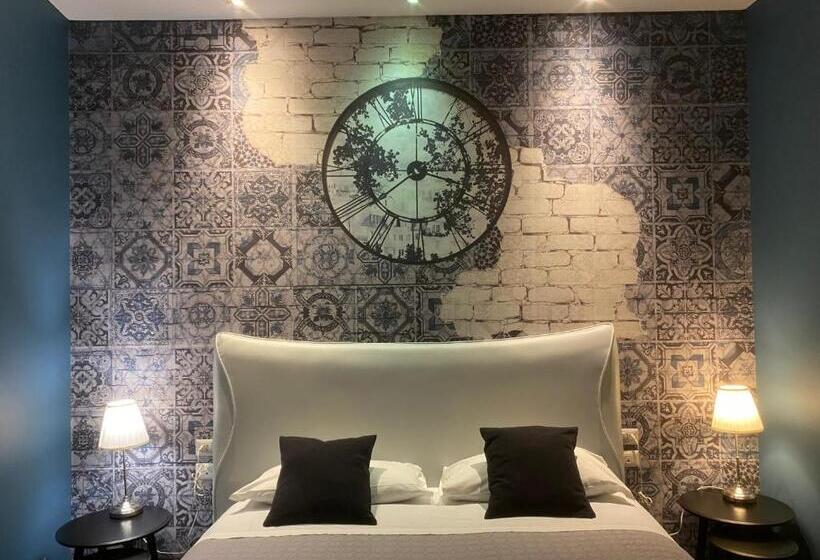 اتاق لوکس با بالکن, Residenze Romano Ristorante & Spa Albergo Diffuso  White