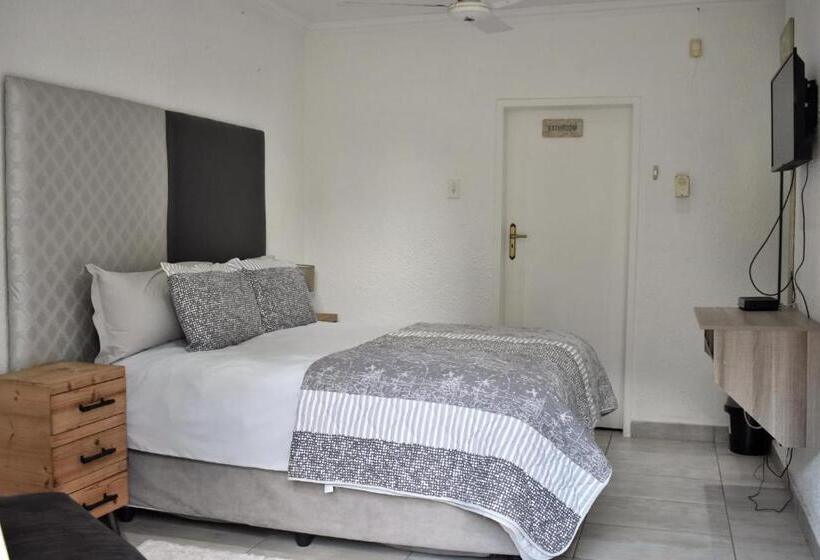 Quarto Estandar Vista Jardim, Iceberg Venue, Guest Lodge & Events Place