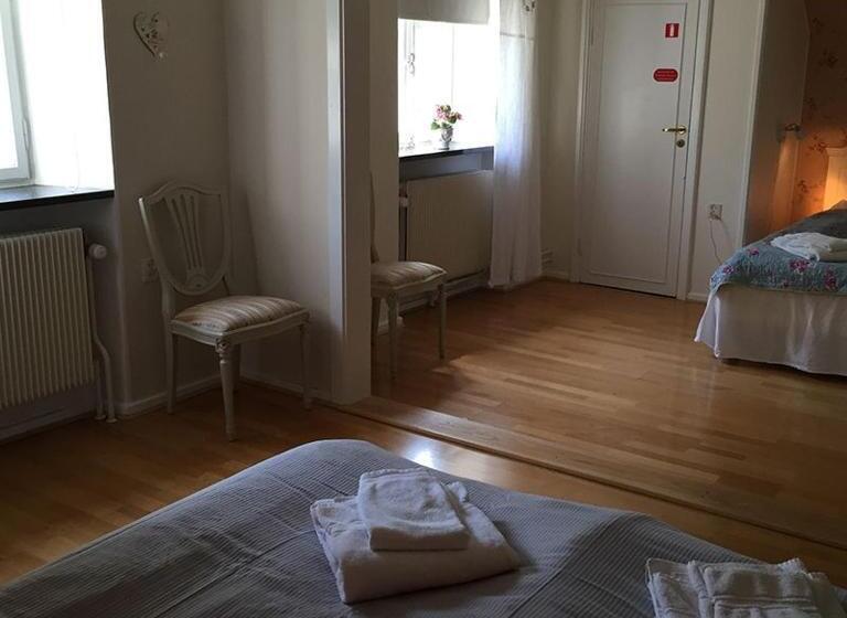 Семейный Номер, Herrgårds Hotell Gyllene Hästen
