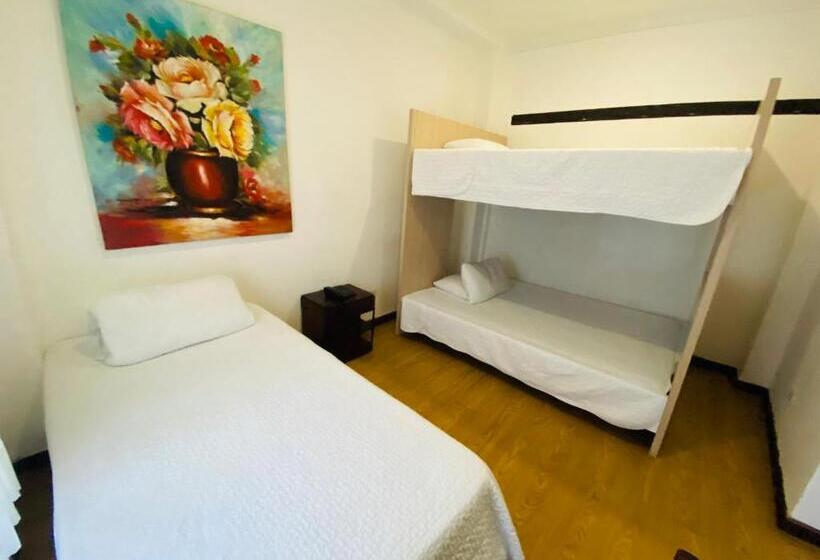 Quarto Familiar, Terraza De San Antonio