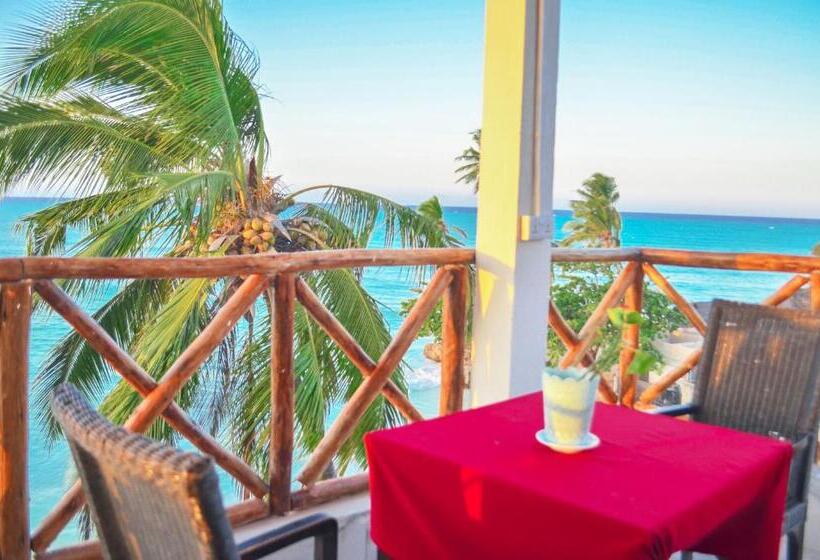 Номер Стандарт Трехместный, Room In Bb   Room Ally At The Beach For 2 3 Guests