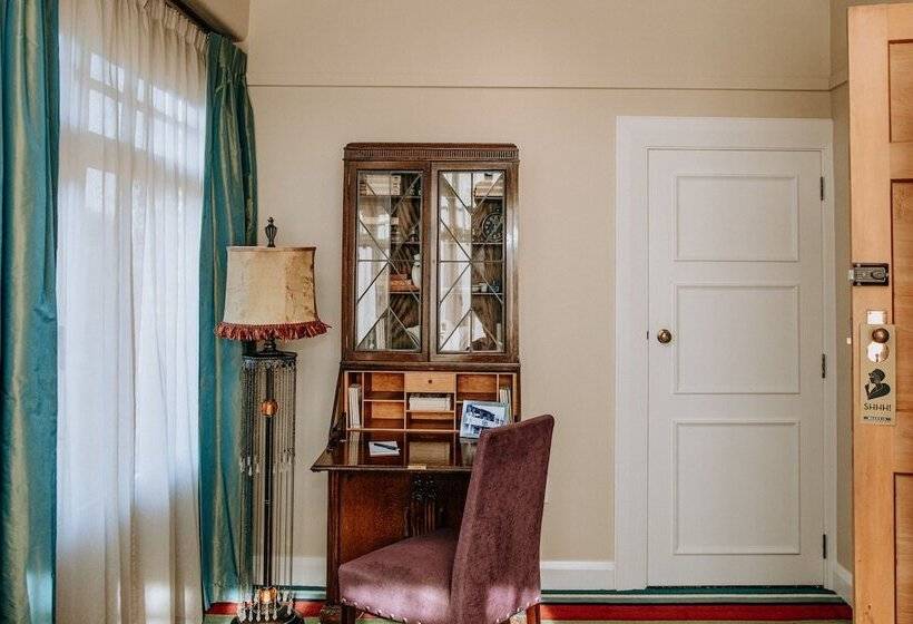 로얄 스위트, Art Deco Masonic