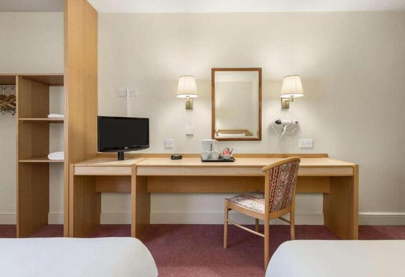 اتاق استاندارد با 2 تخت دوبل, Days Inn Chesterfield   Tibshelf