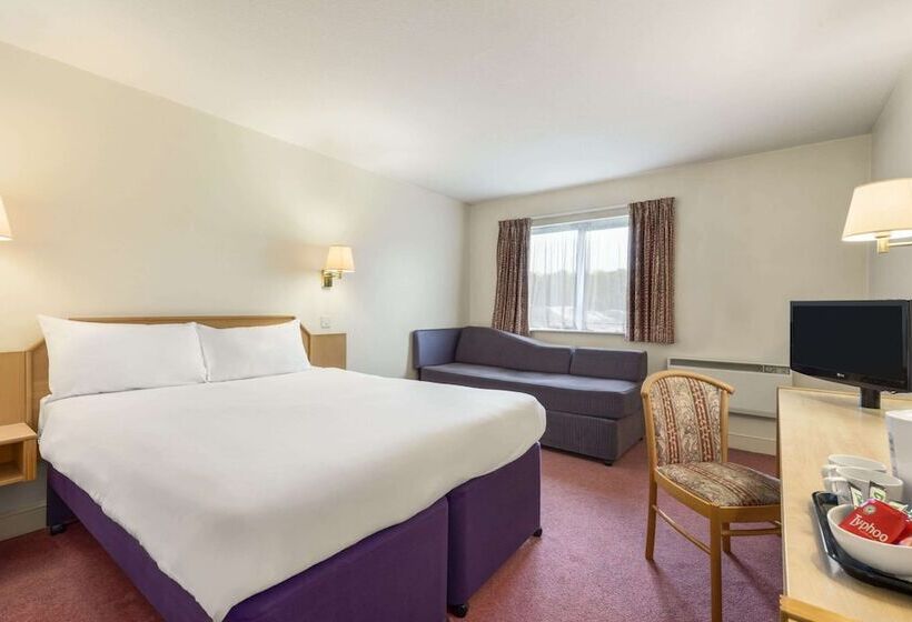 اتاق استاندارد, Days Inn Chesterfield   Tibshelf