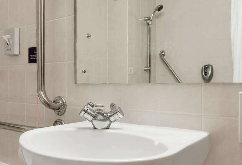 اتاق استاندارد, Days Inn Chesterfield   Tibshelf