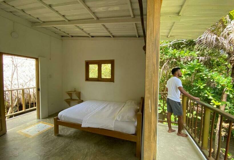 Quarto Estandar com Sacada, El Viejo Del Mar