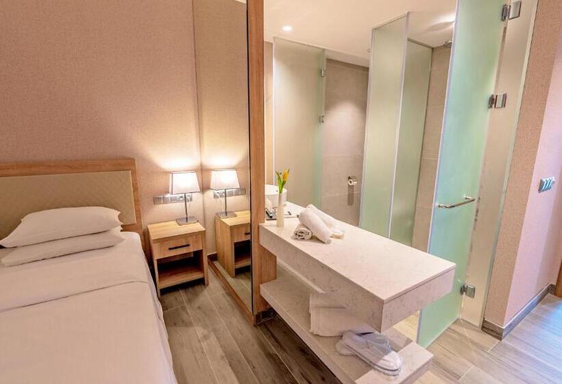 اتاق سوپریور خانوادگی, Poseidon Beach Resort   A New 5 Star Luxury Hotel   Hb Plus Spa & Wellness