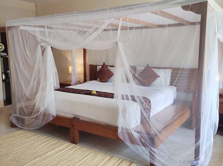 Номер Deluxe, Puri Sari Beach