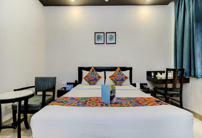 اتاق لوکس, Rockland Panchsheel Enclave