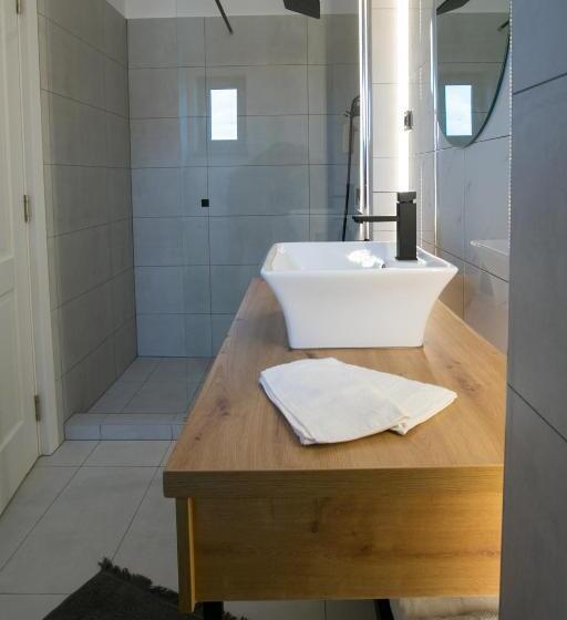 اتاق خانوادگی, Cozy Rooms Toplita