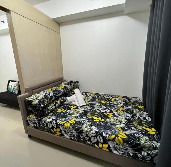 Апартаменты 1 Спальня с Балконом, Staycation Sea Residences Moa Jermel