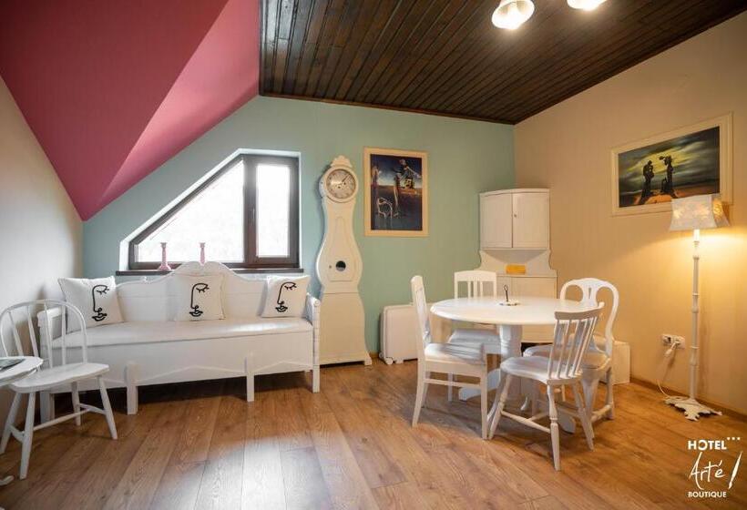 Люкс, Art E Boutique Rooms