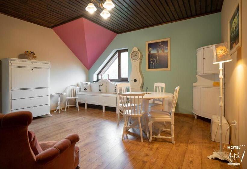 Люкс, Art E Boutique Rooms