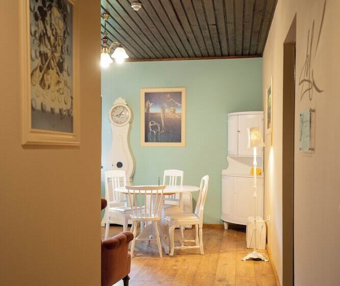 Люкс, Art E Boutique Rooms