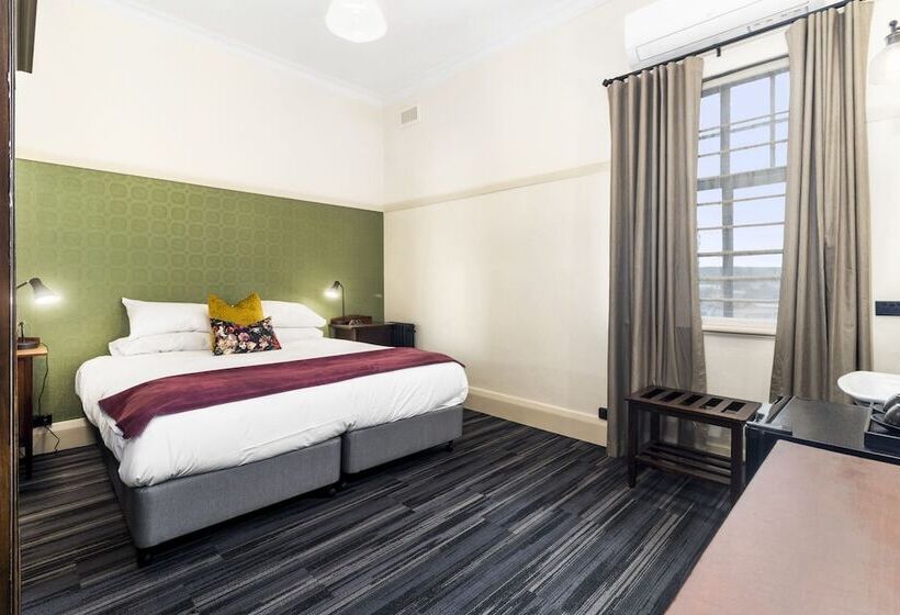 스탠다드 룸 공동 욕실, Queanbeyan Canberra