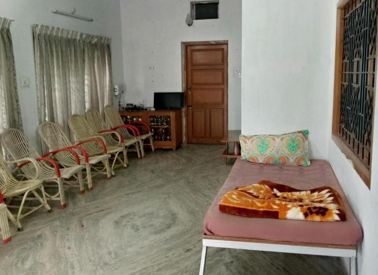 Вилла 2 Спальни, Kumaragiri Cottages Kodaikanal