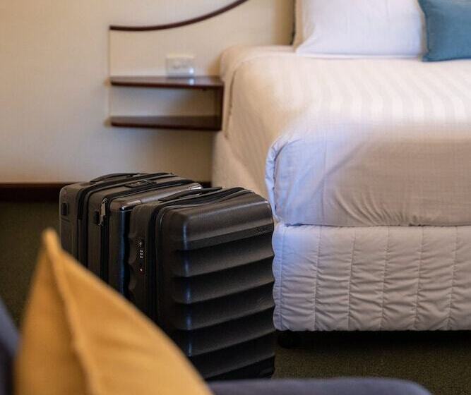 스위트 킹사이즈 침대, Beach Hotel Resort