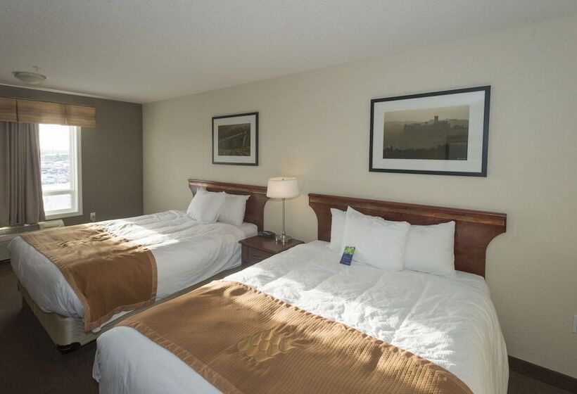 Номер Deluxe, Lakeview Inns & Suites  Fort Nelson