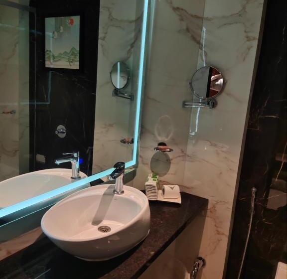 Quarto Estandar Cama King, The Plaza