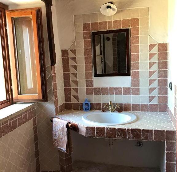 Quarto Deluxe, Li Casacci
