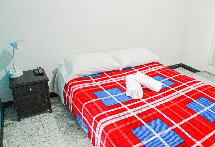 베이직 3인 룸, El Cable Hostal
