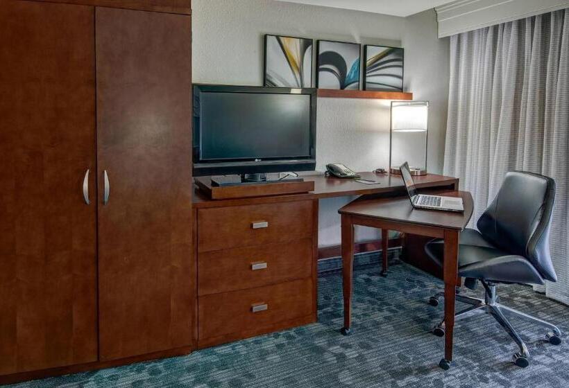 스탠다드 룸, Courtyard By Marriott Troy