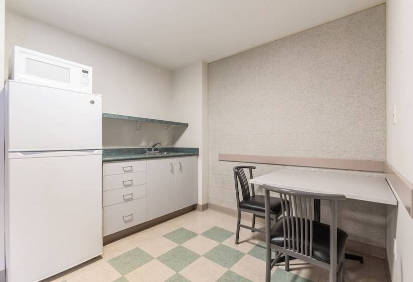 סוויטת 2 חדרי שינה, Residence & Conference Centre   Hamilton