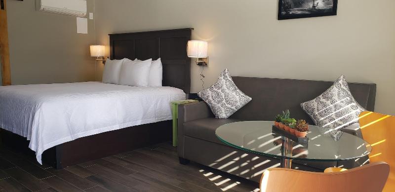 Люкс Deluxe Кровать Кинг, Seven Hills Suites
