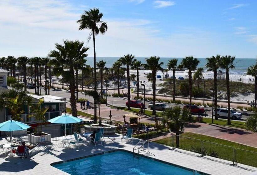 اتاق لوکس با تخت بزرگ, The Beachview Inn Clearwater Beach
