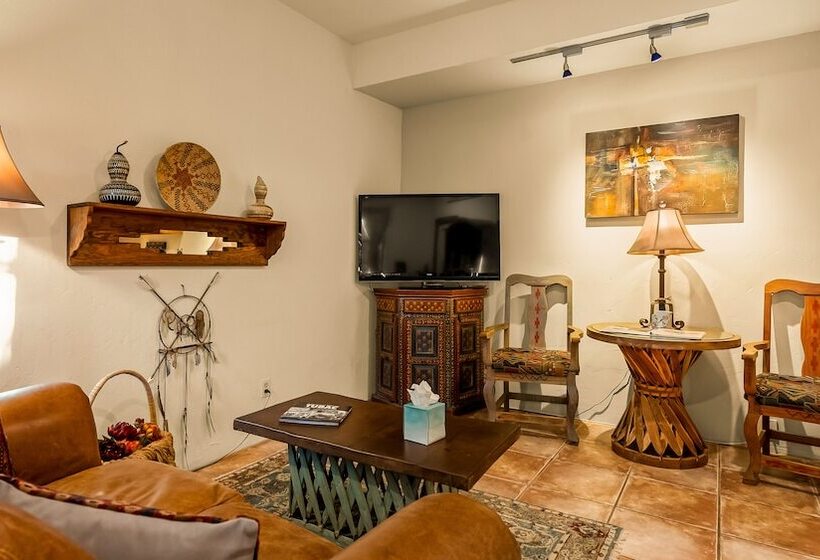 스위트, Tubac Country Inn
