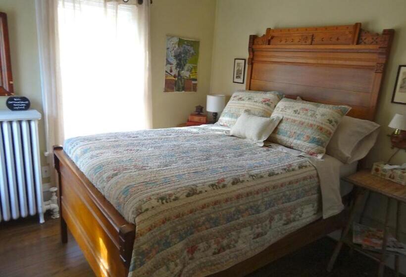 Номер Economy, The Captain S House Heritage Bed & Breakfast