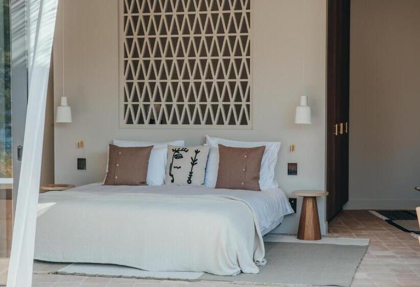 전용 풀장 스위트, Maslina Resort