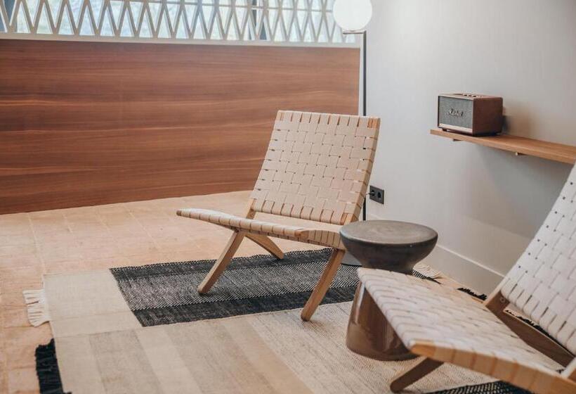 전용 풀장 스위트, Maslina Resort