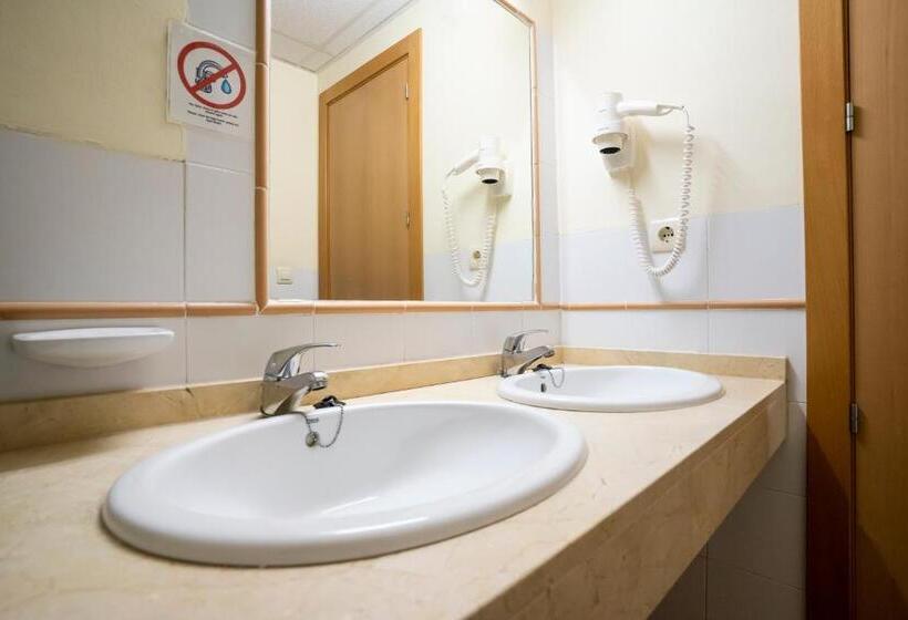 スタンダードルーム, Albergue Inturjoven Sierra Nevada   Hostel