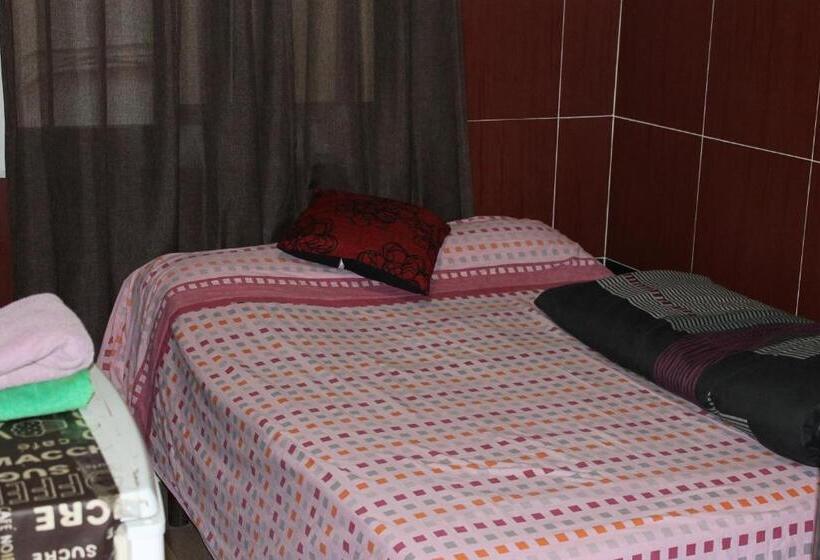 Номер Стандарт Совместная Ванная, Central Station Hostel Barcelona