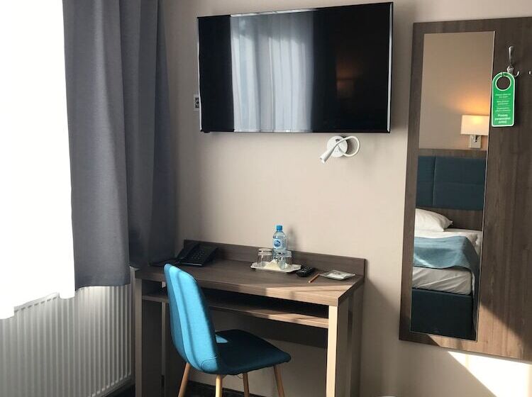 Трехместный Номер Комфорт, Sleep Wrocław