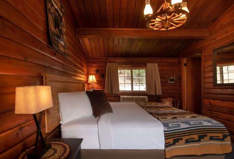 Номер Классика Двуспальная Кровать, Lochsa Lodge