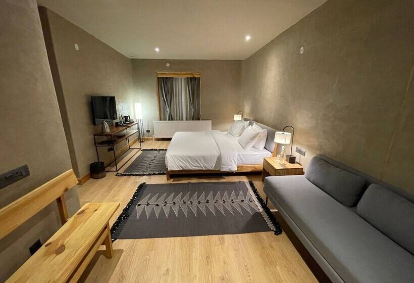 Номер Клуб, Chospa Hotel, Leh