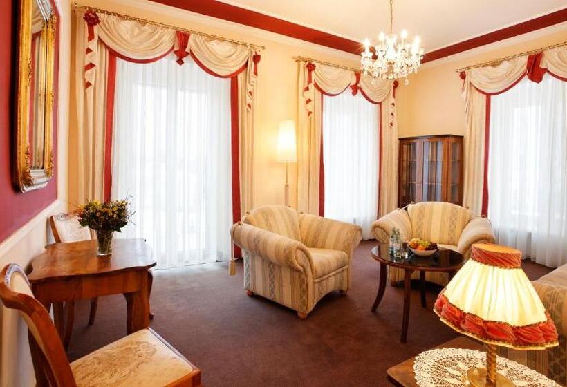 Family Suite, Stenitzer