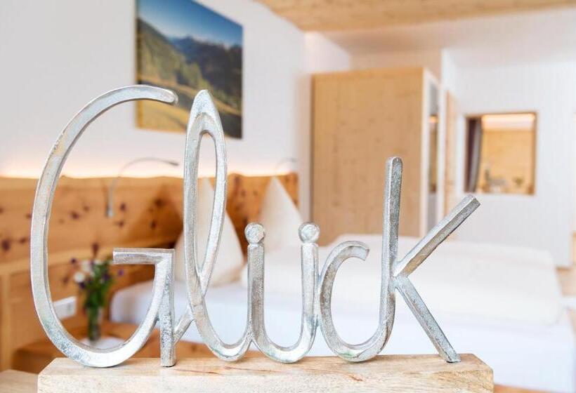 스위트, Alpenhotel Wanderniki