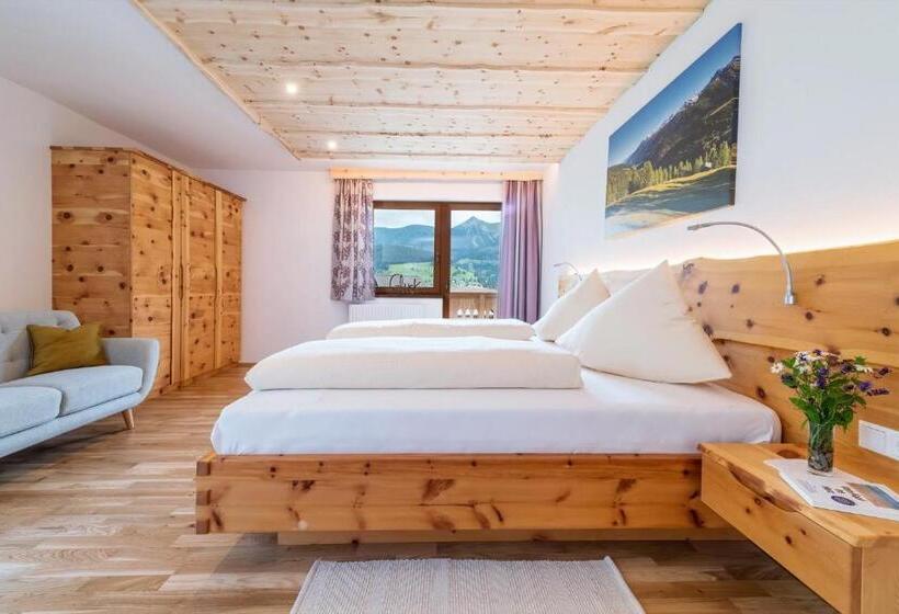 스위트, Alpenhotel Wanderniki