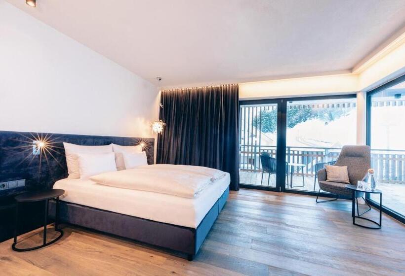 Номер Стандарт с Балконом, Zillergrundrock Luxury Mountain Resort