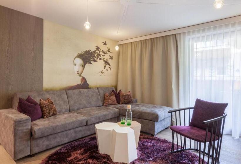 Люкс Повышенной Комфортности, Zillergrundrock Luxury Mountain Resort