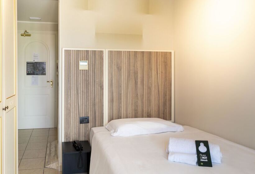 Номер Стандарт, B&b Hotel Pomezia Cortese