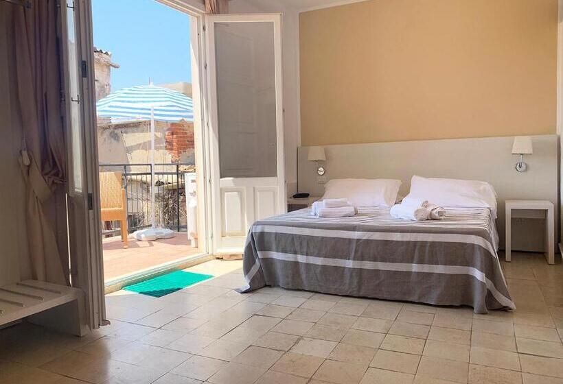 חדר סטנדרט עם מרפסת, Nuova Mastrarua Rooms