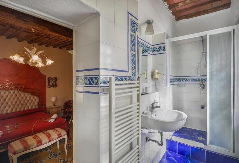 اتاق استاندارد چهار تخته, Antica Residenza Santa Chiara  City Center