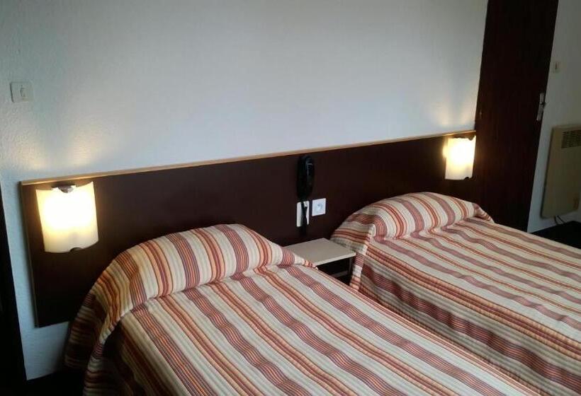 스탠다드 트리플 룸, Hôtel Hélianthe