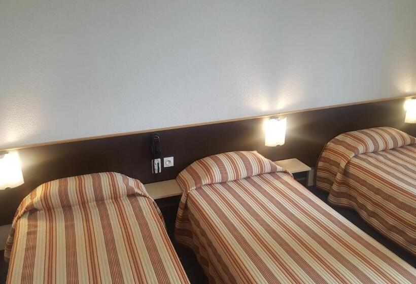 Номер Стандарт Трехместный, Hôtel Hélianthe